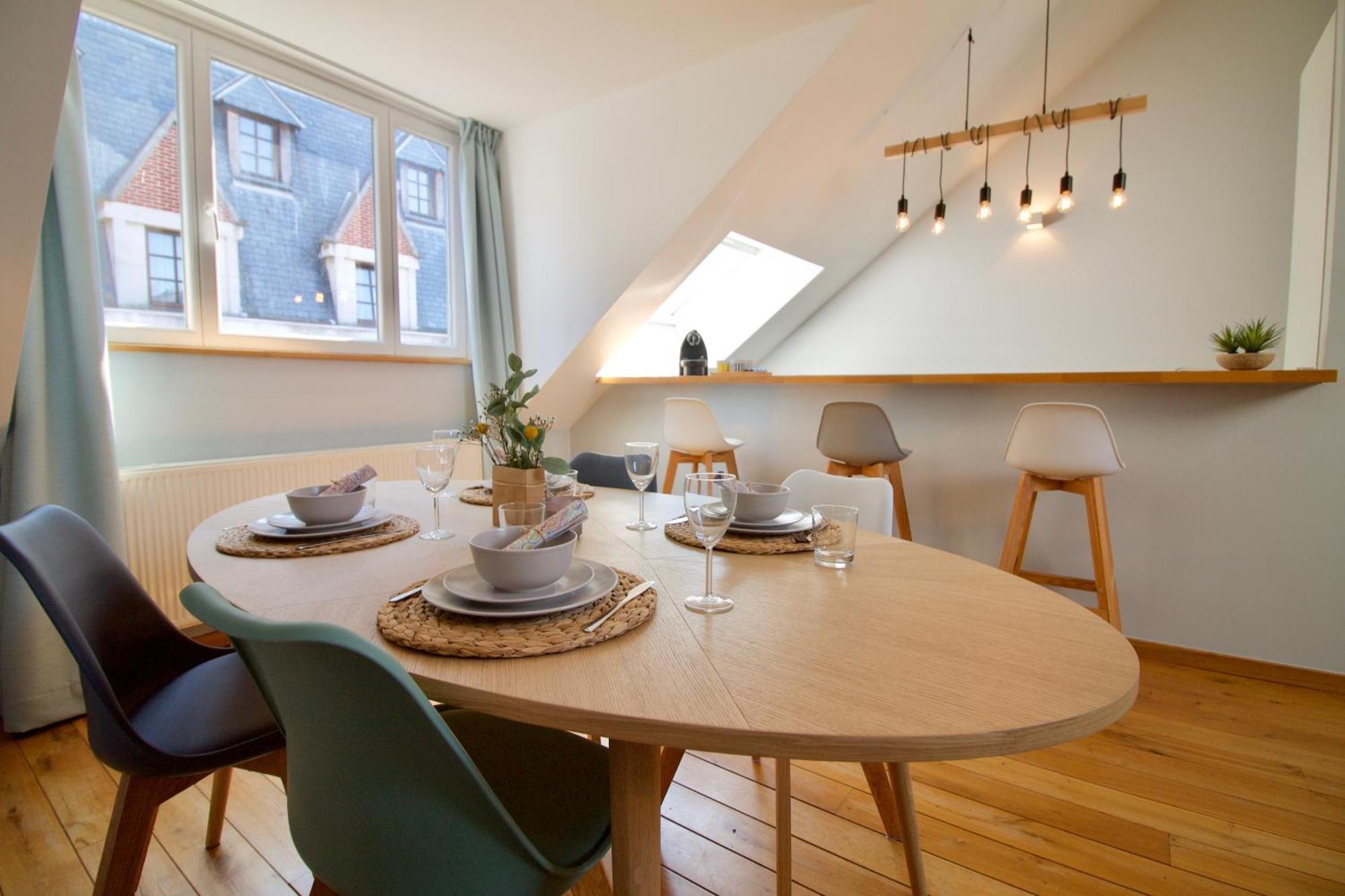 Heart Of Grand Place - Stunning 2br Duplex Appartement